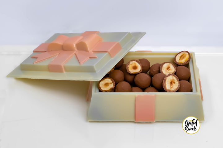 Gift box Breakable (an extra small breakable)